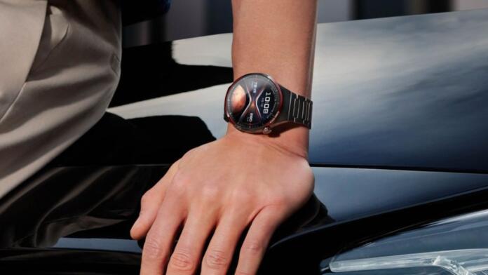 Huawei Watch 4 Pro spece editon na roki moškega