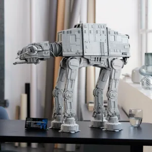 Lego Star Wars AT-AT dosega cene, višje od 850 evrov