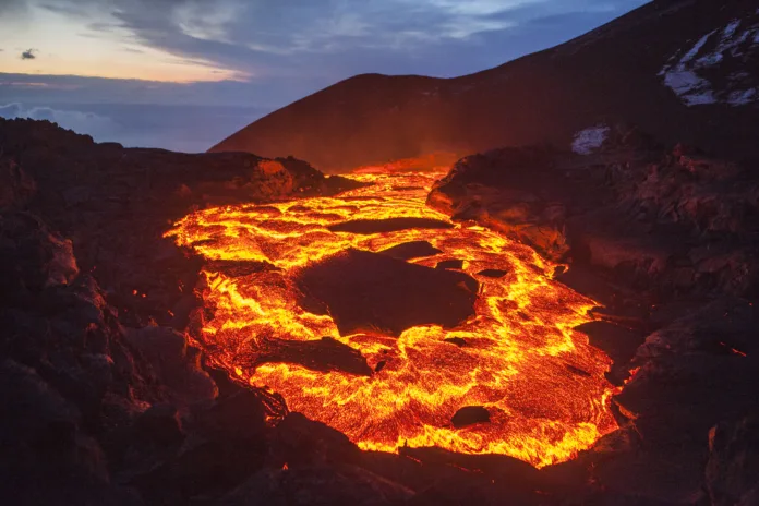 The lava lake of a volcanic eruption on Kamchatka