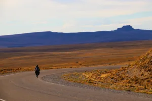 crossing the Patagonian steppe by bicycle