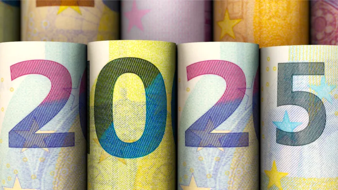 Symbolic image: Year 2025 from Euro notes